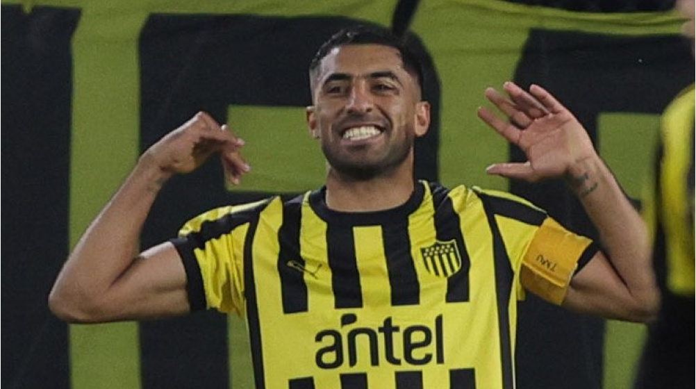 Este jugador es Maximiliano Olivera
